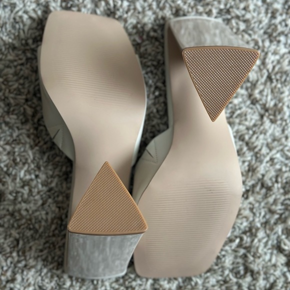 Steve Madden NEW Leather Top, Triangle Block Heels, Pointed Open Toe Shoes 9M - Picture 5 of 7